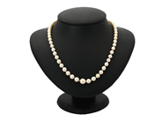 Jewellery, PEARL NECKLACE, cultured pearls approx. 4,5-8,3 mm, in auction: Lilla jewellery – Tuesday 23 September