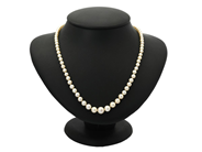 Jewellery, PEARL NECKLACE, cultured pearls, in auction: Lilla jewellery – Tuesday 7 October