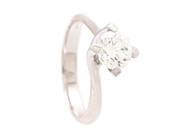 Jewellery, SOLITAIRE RING, 18K white gold, in auction: Classic – Saturday 27 September