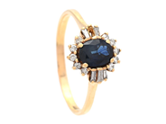Jewellery, CLUSTER RING, 18K gold, in auction: Lilla jewellery – Tuesday 23 September