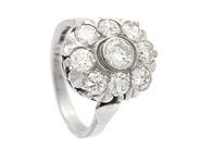 Jewellery, CLUSTER RING, 18K white gold, in auction: Classic – Saturday 27 September