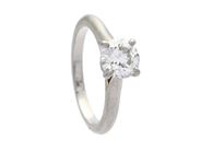 Jewellery, CARTIER, solitaire ring, in auction: Modern – Saturday 11 October