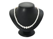 Jewellery, PEARL NECKLACE, cultured freshwater pearls, in auction: General – Tuesday 14 October