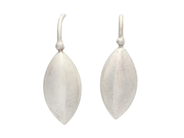 Jewellery, EARRINGS, sterlinsilver, in auction: Lilla jewellery – Tuesday 21 October