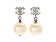 Jewellery, EARRINGS, CHANEL, in auction: Fashionable – Thursday 6 November