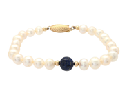 Jewellery, PEARL BRACELET, cultured freshwater pearls, in auction: Lilla jewellery – Tuesday 21 October