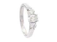 Jewellery - THREE STONE RING, 18K white gold - View 1