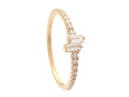Jewellery - RING, 18K gold with 2 baguette cut diamonds 0,11 ctw TW/VS - View 1