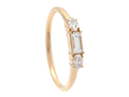 Jewellery - THREE STONE RING, 18K gold - View 1