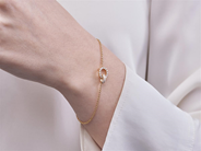 Jewellery - BRACELET, 18K gold with 32 brilliant cut diamonds 0,35 ctw - View 3