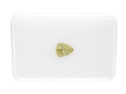 Gemstones - CHRYSOBERYL, triangular cut - View 1