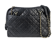 Accessories, BAG, CHANEL, in auction: Fashionable – Thursday 18 December