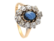 Jewellery, CLUSTER RING, 18K gold, in auction: Lilla jewellery – Tuesday 2 December