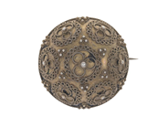 Jewellery, ANDERS GUSTAF MILLBERG, costume brooch, in auction: Lilla jewellery – Tuesday 16 December 2025