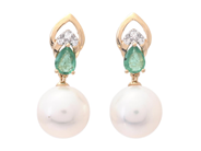 Jewellery - PEARL EARRINGS, 18K gold with 2 cultured freshwater pearls 7,6 mm - View 1