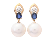 Jewellery - PEARL EARRINGS, 18K gold with 2 cultured freshwater pearls 7,6 mm - View 1