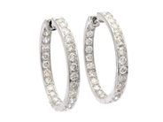 Jewellery, EARRINGS, 18K white gold, in auction: Christmas – Saturday 13 December