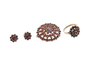 Jewellery, JEWELLERY SET, ring, in auction: General – Tuesday 17 February