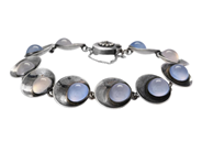 Jewellery, HUGO GRÜN, bracelet, in auction: Lilla jewellery – Tuesday 16 December 2025