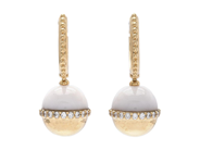 Jewellery - EARRINGS, 18K gold with white agate 5,61 ctw - View 1