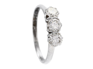 Jewellery, THREE STONE RING, 18K white gold, in auction: Classic – Saturday 24 January