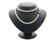 Jewellery, PEARL NECKLACE, cultured pearls approx. 6,5-7 mm, in auction: Lilla jewellery – Tuesday 13 January