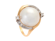 Jewellery, RING, 18K gold/white gold, in auction: Lilla jewellery – Tuesday 13 January