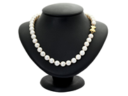 Jewellery, PEARL NECKLACE, cultured pearls approx. 9 mm, in auction: Lilla jewellery – Tuesday 24 February