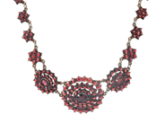 Jewellery, NECKLACE, silver, in auction: General – Tuesday 3 March