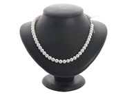 Jewellery, PEARL STRAND, cultured pearls, in auction: Lilla jewellery – Tuesday 24 February