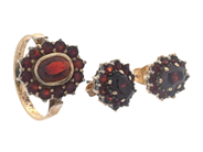 Jewellery, JEWELLERY SET, earrings and ring, in auction: General – Tuesday 31 March