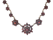 Jewellery, NECKLACE, yellow metal, in auction: General – Tuesday 31 March