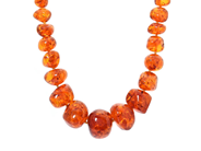 Jewellery, NECKLACE, amber, in auction: Lilla jewellery – Tuesday 24 February