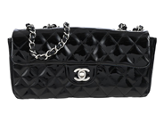 Accessories, CHANEL, BAG, in auction: Important Fashion – Saturday 18 April