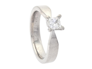 Jewellery, SOLITAIRE RING, 18K white gold, in auction: General – Tuesday 31 March