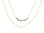 Jewellery - PEARL NECKLACE, oriental and a few cultured pearls approx. 2,3-4,8 mm - View 1