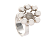 Jewellery, RING, sterling silver, in auction: General – Tuesday 12 May