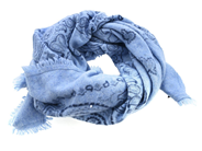 Accessories, KNITTED SCARF, KUJTEN, in auction: Fashionable – Thursday 23 April