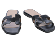 Clothes, SHOES, HERMÈS, in auction: Fashionable – Thursday 23 April