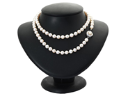 Jewellery, PEARL NECKLACE, cultured salt water pearls approx. 6,5-7,0 mm, in auction: Lilla jewellery – Tuesday 21 April