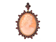 Jewellery, PENDANT/BROOCH, yellow metal, in auction: General – Tuesday 12 May