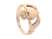 Jewellery, RING, claddagh, in auction: Lilla jewellery – Tuesday 21 April