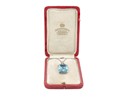 Jewellery - PENDANT WITH CHAIN, 18K white gold/platinum - View 8