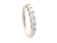Jewellery, ETERNITY RING, 18K gold, in auction: Lilla jewellery – Tuesday 21 April