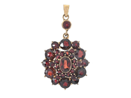 Jewellery, PENDANT, gilt metal, in auction: Lilla jewellery – Tuesday 21 April