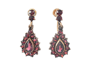 Jewellery, EARRINGS, gilt metal, in auction: Lilla jewellery – Tuesday 21 April