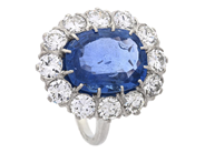 Jewellery, CLUSTER RING, platinum, in auction: Important jewellery – Saturday 13 June