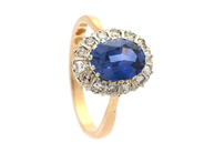 Jewellery, CLUSTER RING, 18K gold/white gold, in auction: Lilla jewellery – Tuesday 21 April