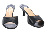 Clothes, SHOES, CHANEL. Slip in, in auction: Fashionable – Thursday 28 May