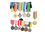Medals, 12 MINIATURES, 23/18K gold / silver / bronze, in auction: General – Tuesday 26 May